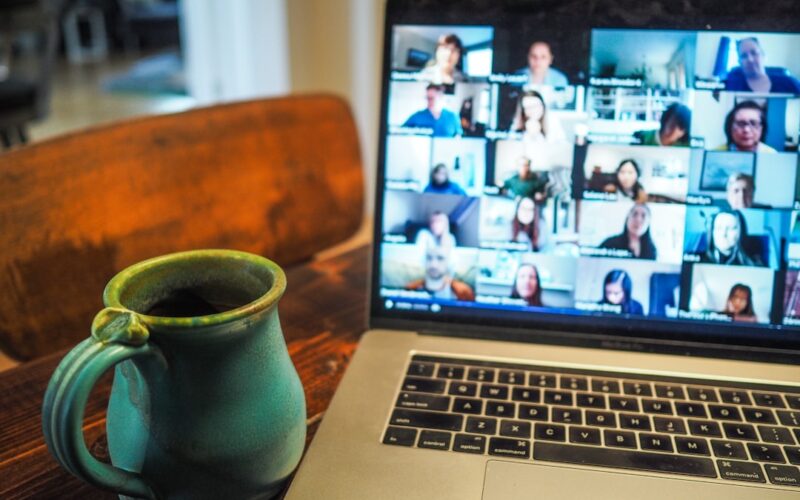 Gdzie szukać wsparcia psychologicznego online – przegląd platform